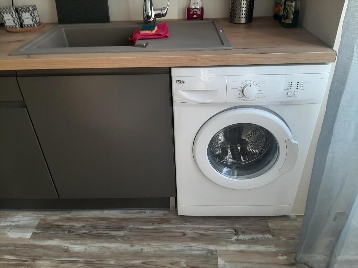 3 Apt T2 Cosy De 40 A 50 M2 Ideal Pour Un Deplacement Pro " Les Iris " Bourg-Saint-Andéol Exteriör bild