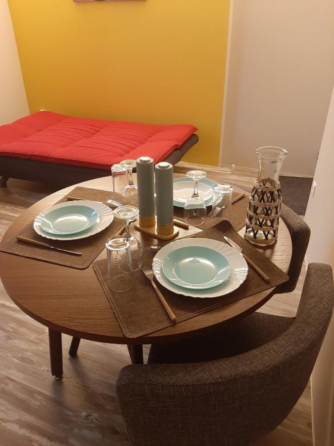 3 Apt T2 Cosy De 40 A 50 M2 Ideal Pour Un Deplacement Pro " Les Iris " Bourg-Saint-Andéol Exteriör bild